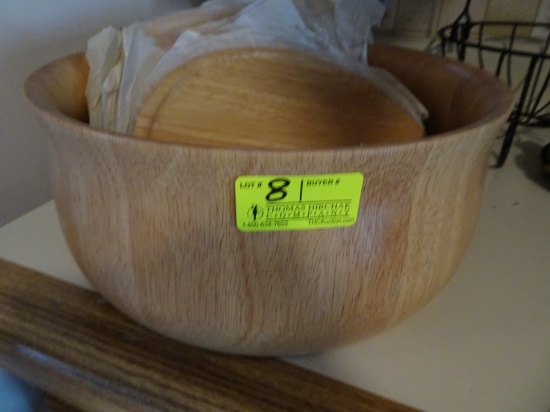 7 Pc. Wooden Set from Thailand:  Large Salad Bowl 12"  and 6 plates, 8 1/2"
