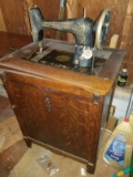 Free Sewing Machine Co. Free #5 Sewing Machine w/ Cabinet