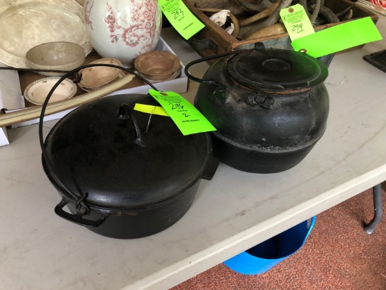 Cast Iron Dutch Oven & Tea Kettle