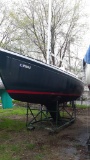 1974 Ouyang Boatworks Aloha 28 Single Mast Sailboat