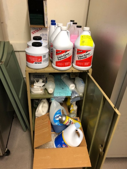 Large Quantity of Commercial Cleaning Products