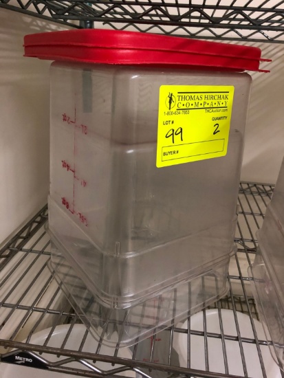 (2) 8 Quart Cambro Square Food Storage Containers