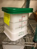 (1) Cambro Square Food Storage Containers