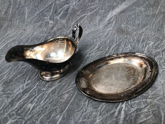 Gravy Server & Small Serving Plate