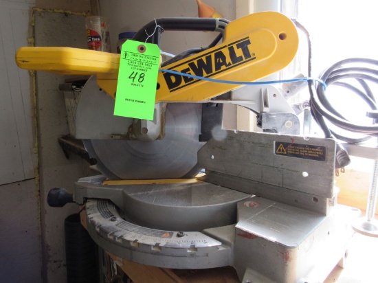 Dewalt DW706 12" Double-Bevel Compound Mitre Saw