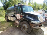 2003 International 4300 DT466