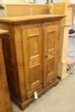 Voglaeur Pine Armoire