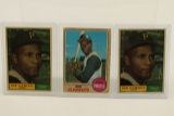 (3) Roberto Clemente Baseball Cards