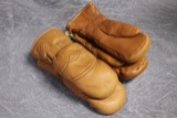 (2) Pair Eska Austrian Leather Mittens