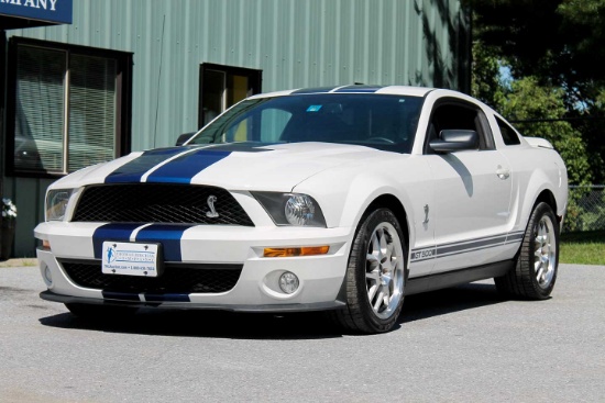 2007 Ford Mustang Shelby GT500 2-Door Coupe