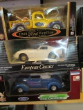 (3)  1:18 Scale Die Cast Collectible Cars