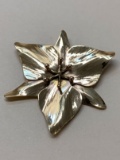 14K Yellow Gold Trillium Flower Brooch