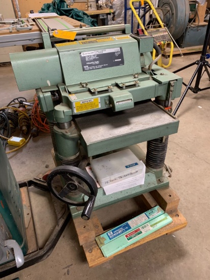 Hitachi Thickness Planer