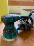 Makita BO5031 5