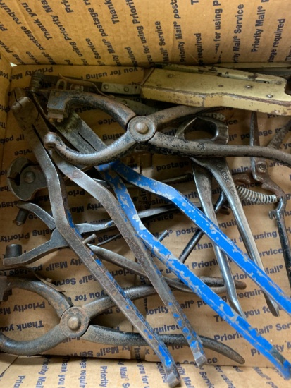 (21) Wire Cutters and Snap Fastener Tools