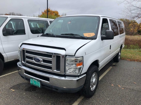 2010 Ford E-350 Super Duty Van