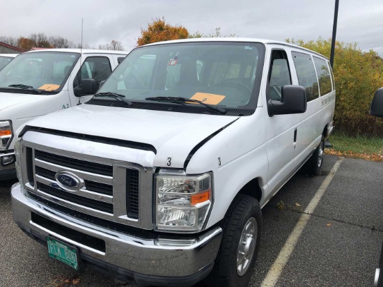 2010 Ford E-350 Super Duty Van