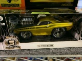 Muscle Machine '70 Plymouth Cuda 1:18 Scale Diecast Collectible Car