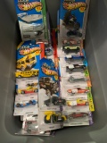 (107) 2013 1st Edition Hot Wheels Die Cast Collectible Cars