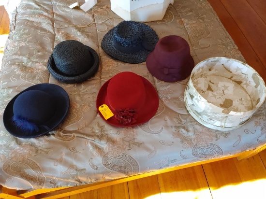 (5) Vintage Women's Hats