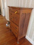 Oak Bureau