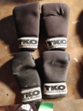 (2) TKO Fighting Gloves