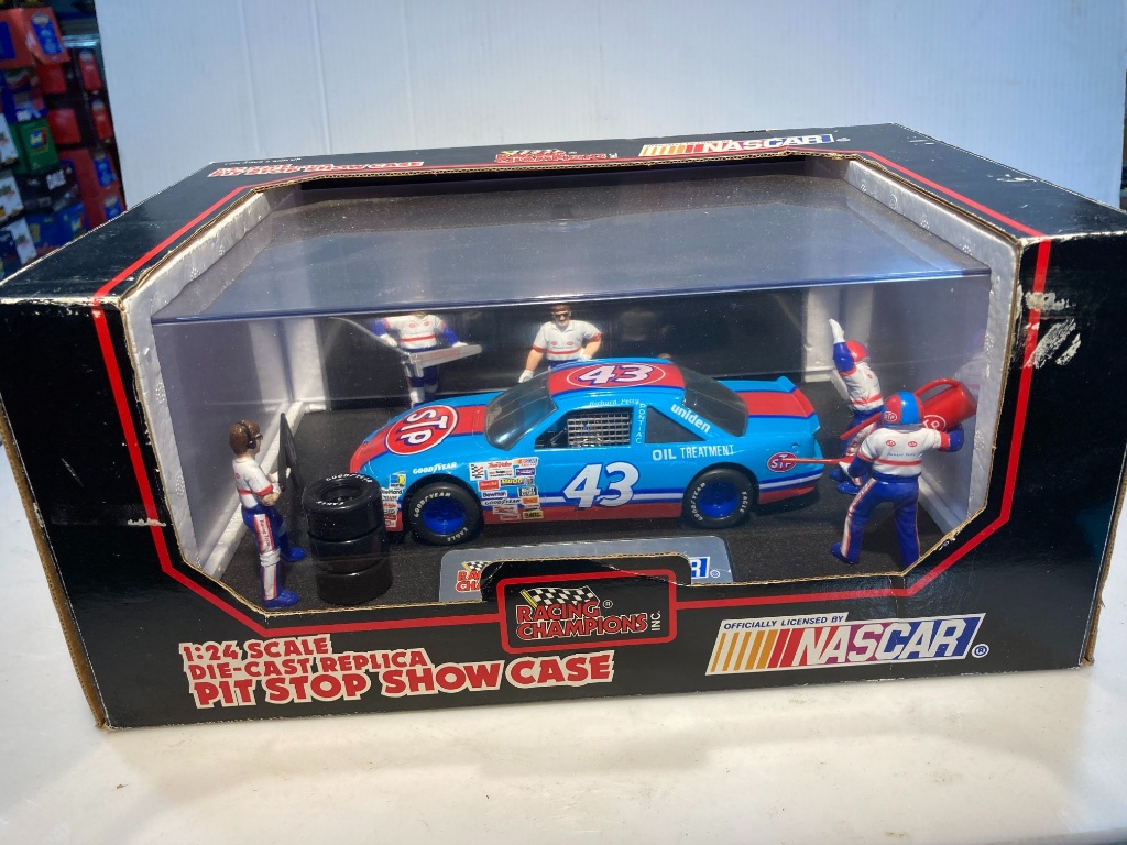 Petty's Pit Stop Photos Petty's Pit Stop Photos