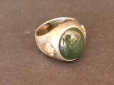Sterling Silver Gents Ring with Green Cabochon Stone and applied Gold (?) Fleur de lis