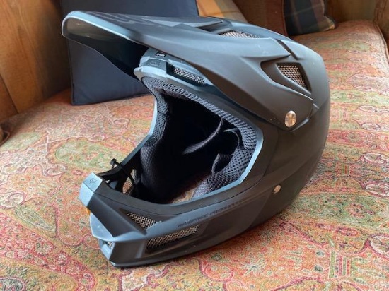 Fox Rampage-Pro Carbon Mountain Biking Helmet & Smith Goggles