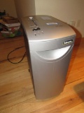 Fellows SB-95C Cross Cut Paper Shredder