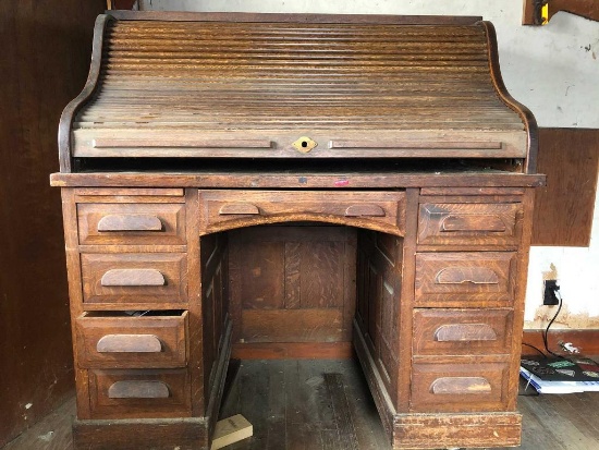 Antique Oak roll Top Desk