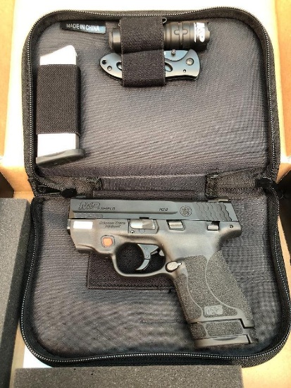 Smith & Wesson M&P Shield M2.0 Semi Automatic Pistol