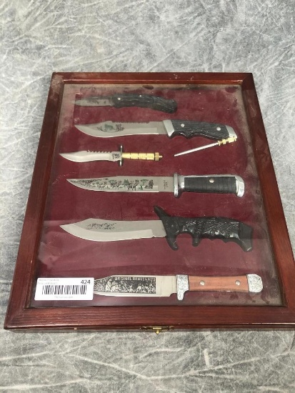 Hardwood Display Case with (6) Knives & (2) Steels