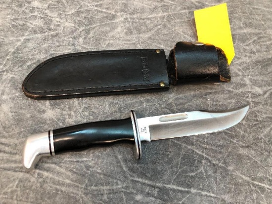 Vintage Buck 119 Special Knife with sheath