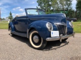 1939 Ford Deluxe 2-Door Convertible Coupe