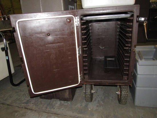 Cambro Catering Insulated Box on Casters
