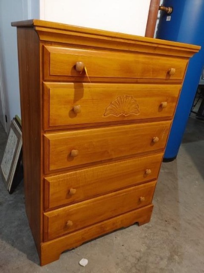 Maple 5 Drawer Dresser