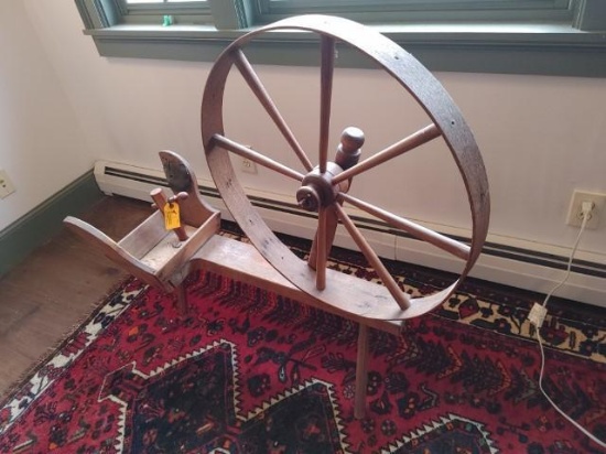 Antique Decorative Spinning Wheel