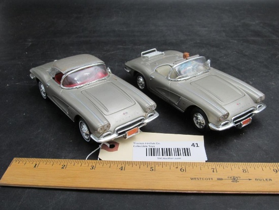 (2) Diecast RV MM LLC 1962 Chevrolet Convertible Corvettes