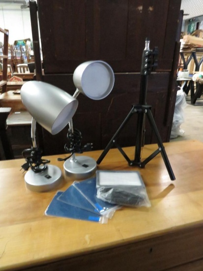 LED photography light w/ filters and stand, plus (2) other LED lamps.