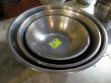 (3) Graduated Stainless Steel Mixing Bowls