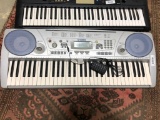 Yamaha PSR-275 Electronic Keyboard