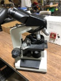 Benchtop Electron Microscope