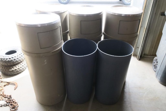 (6) Rubbermaid Trash Cans