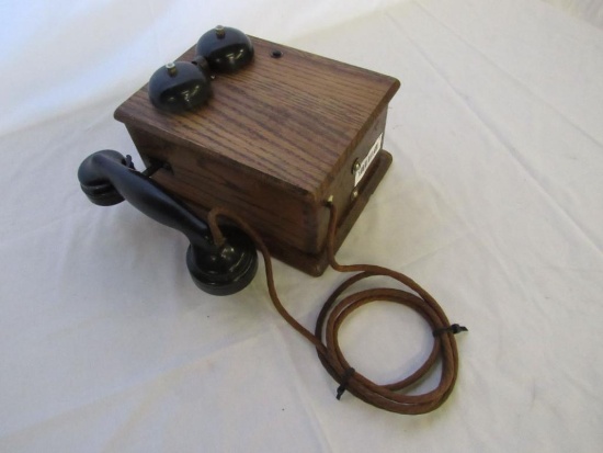 Leich Hand Crank Wood Wall Mount Phone