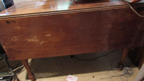 Antique Turned Leg Drop Leaf Table