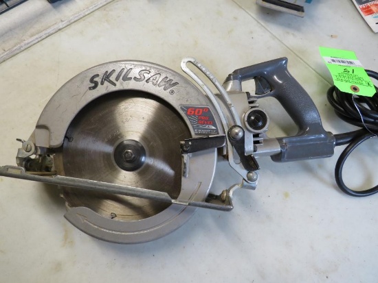 Skilsaw Saw 8 1/4" Worm Drive Circular Saw