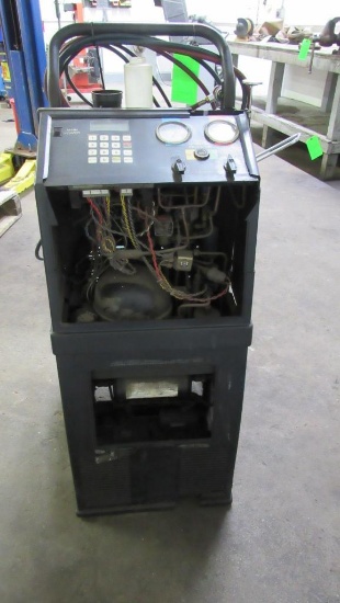 Robinair Refrigerant Recovery Machine