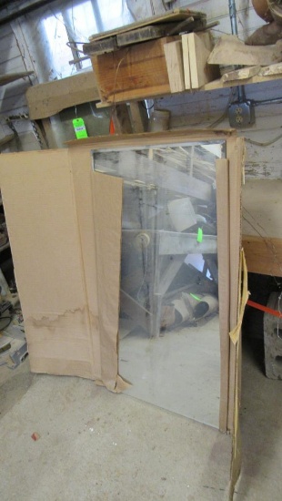 Asst Glass, Plexi Glass & Poly