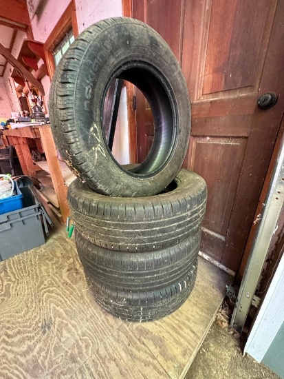 Set of 4 Nokian Tires